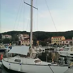 1 Nyaraló